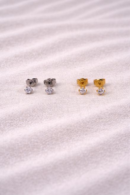 Tiny Spark Stud Pierce