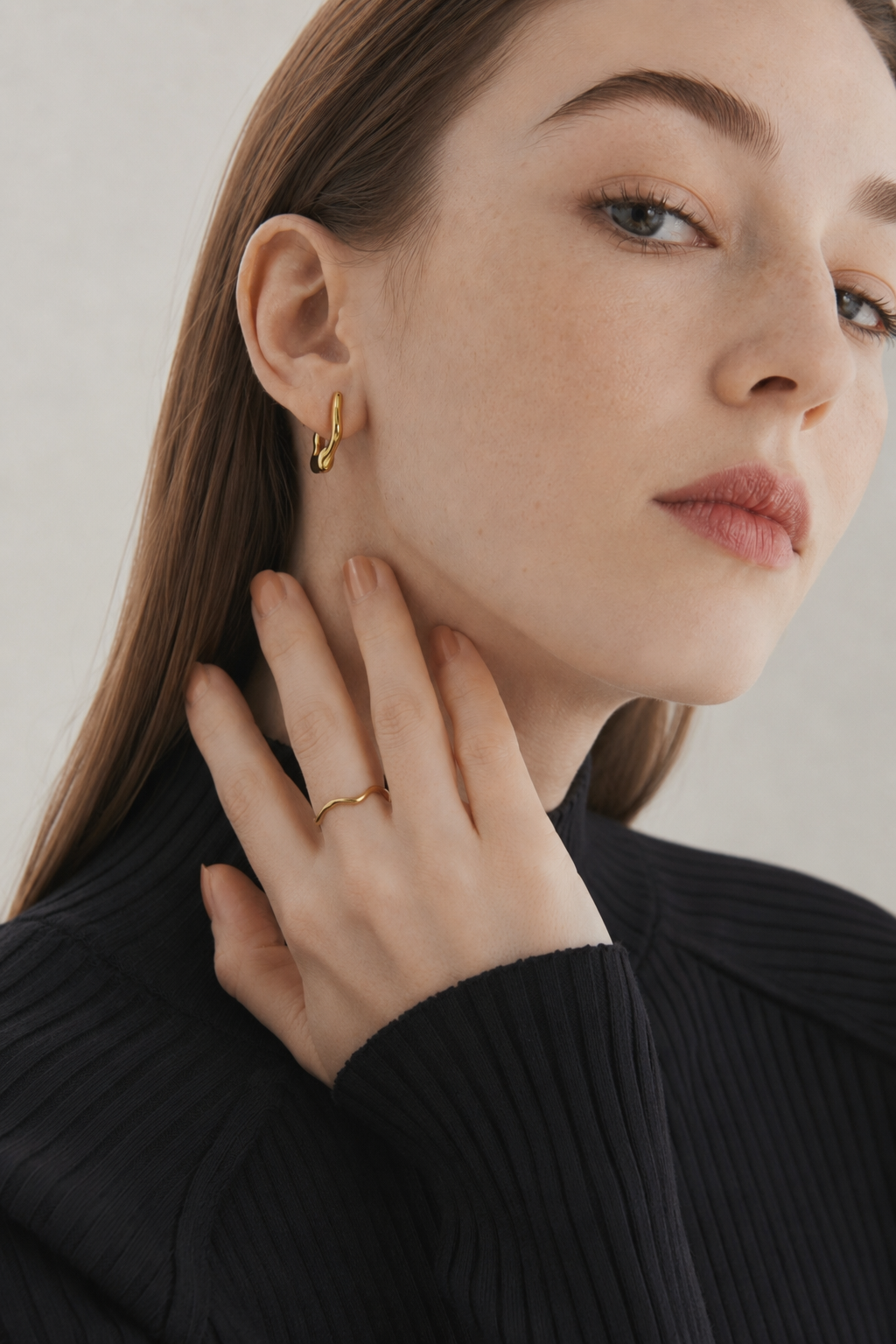 Liquid Drift Form Earring