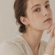 Daily Glow Loop Pierce