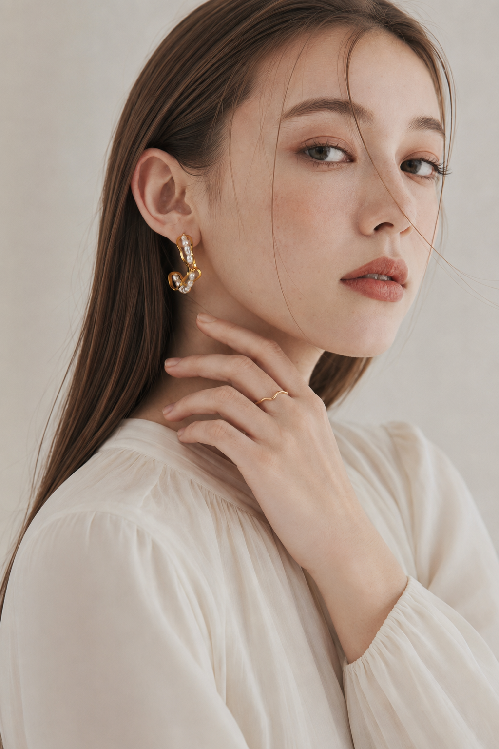 Pearl Flow Curve Pierce