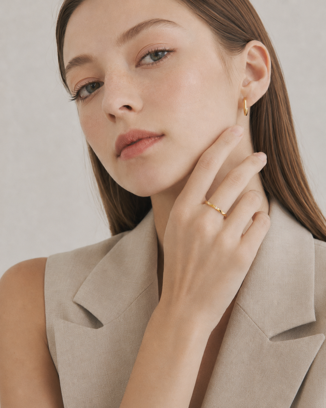 Tiny Spark Ring