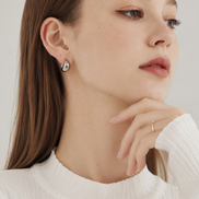 Honey Puff Clip Earring