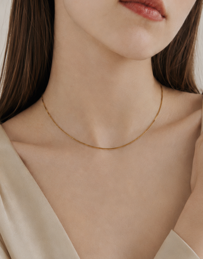 Air Line Necklace
