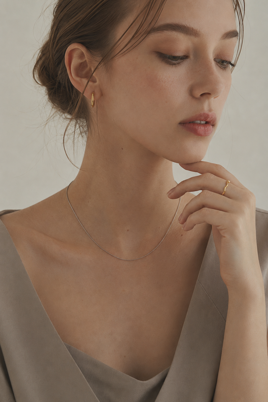 Air Line Necklace
