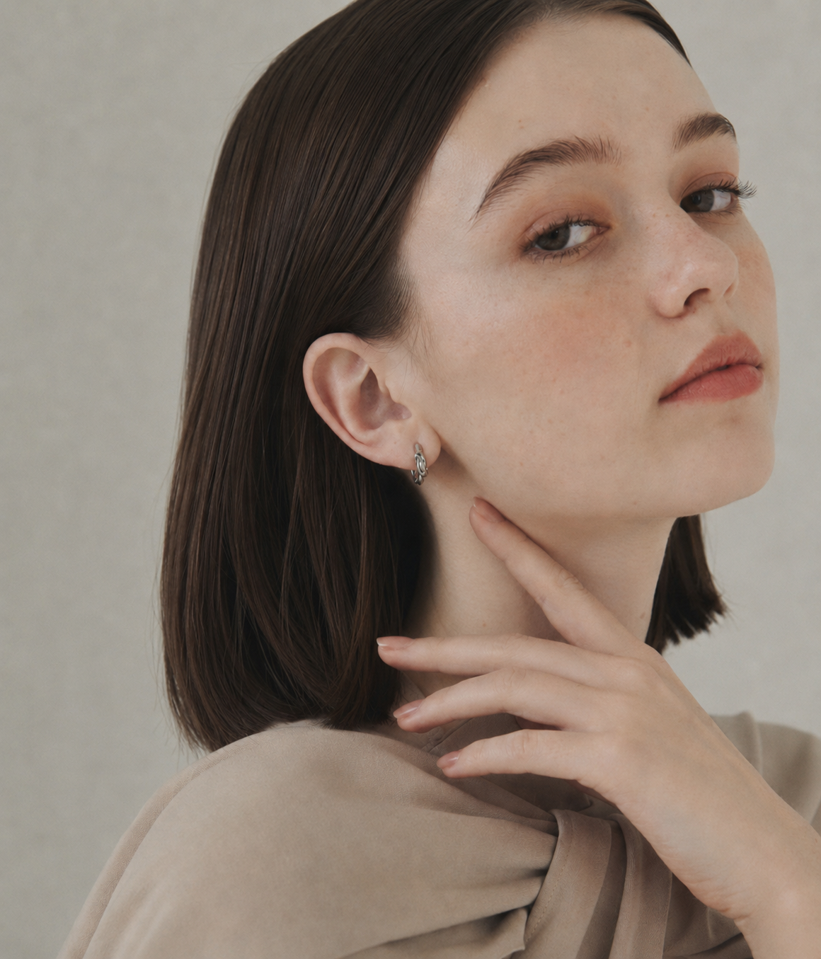 Knot Hoop Pierce