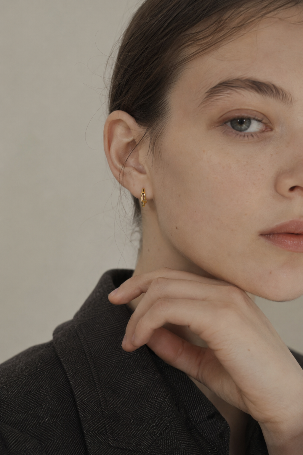 Knot Hoop Pierce