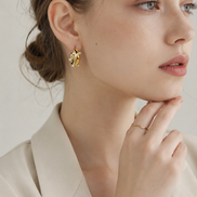 Honey Pearl Pierce