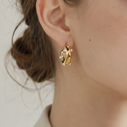 Honey Pearl Pierce