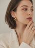 Heavy Glow Curve Earring