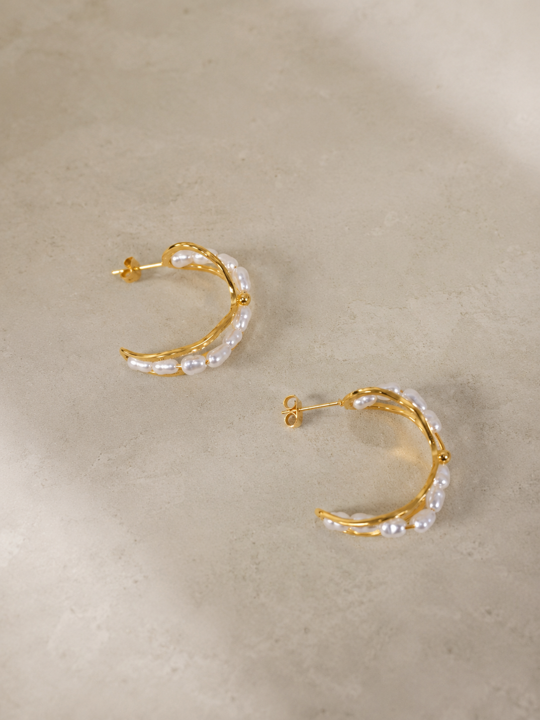 Pearl Flow Curve Pierce