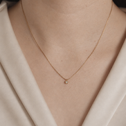 Éclat Tiny Pendant Necklace