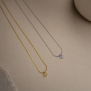 Éclat Tiny Pendant Necklace
