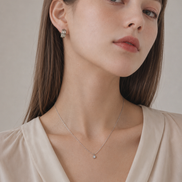 Éclat Tiny Pendant Necklace