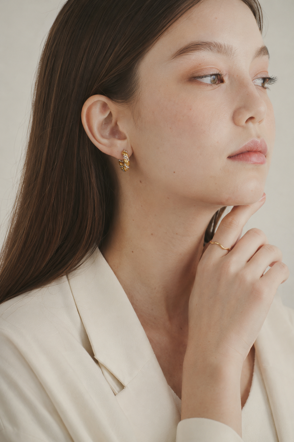 Twist Pavé Hoop Pierce