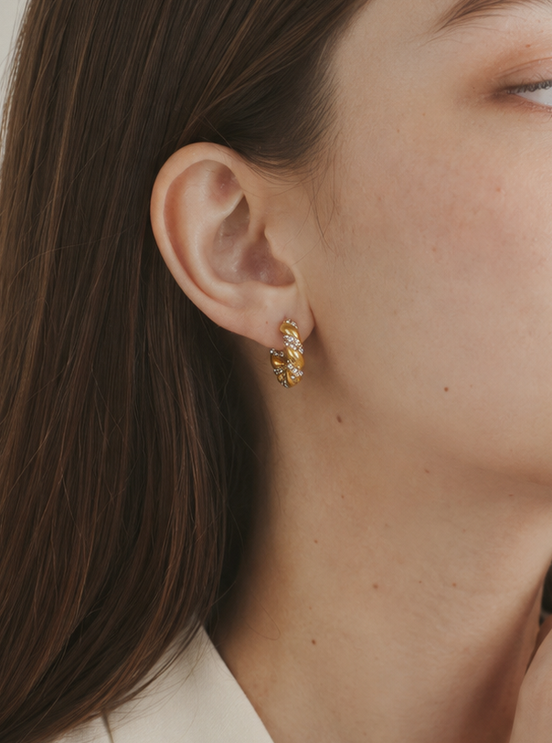 Twist Pavé Hoop Pierce