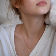 Éclat Tiny Pendant Necklace