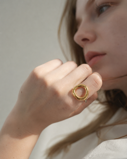 Loop Muse Ring