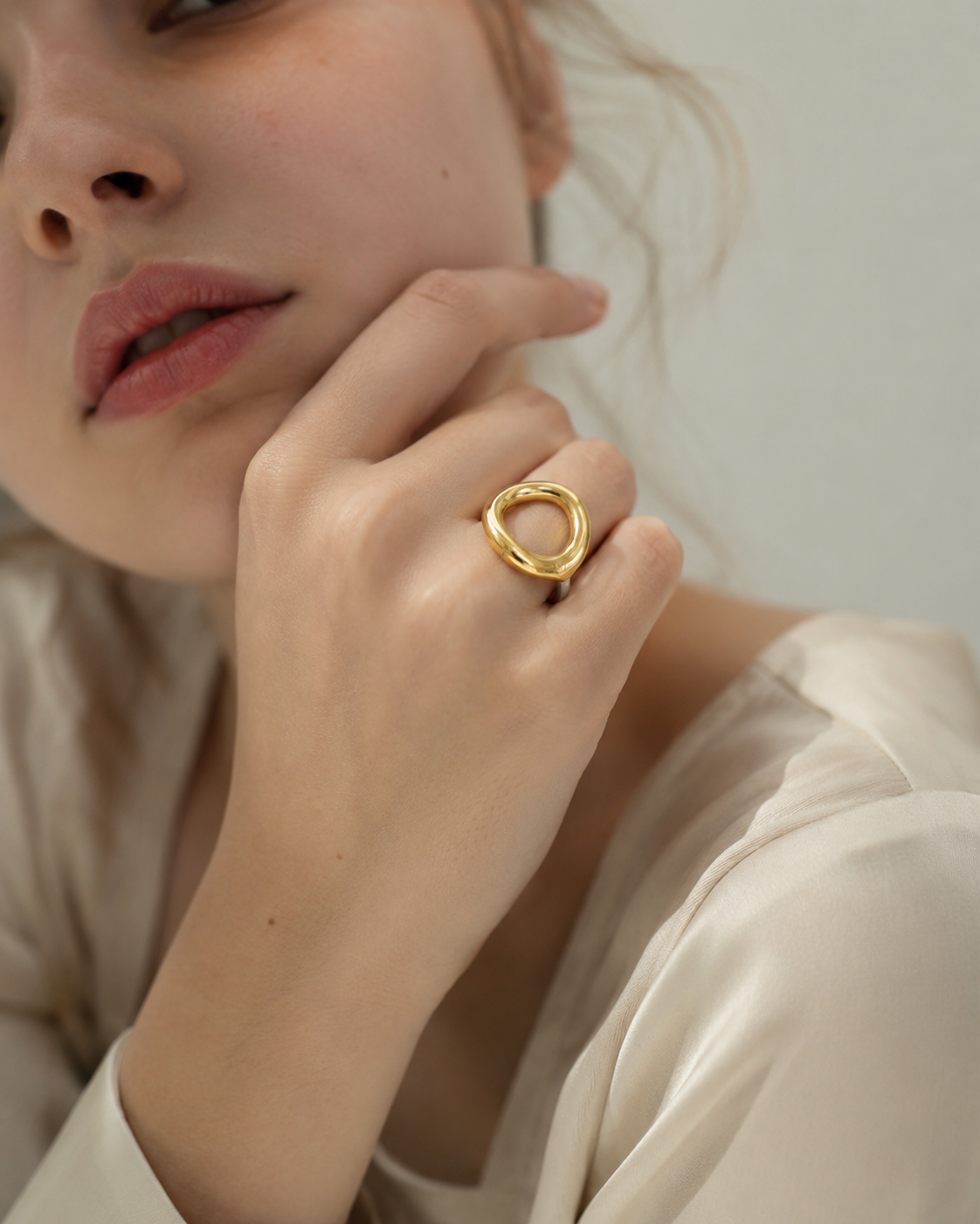 Loop Muse Ring