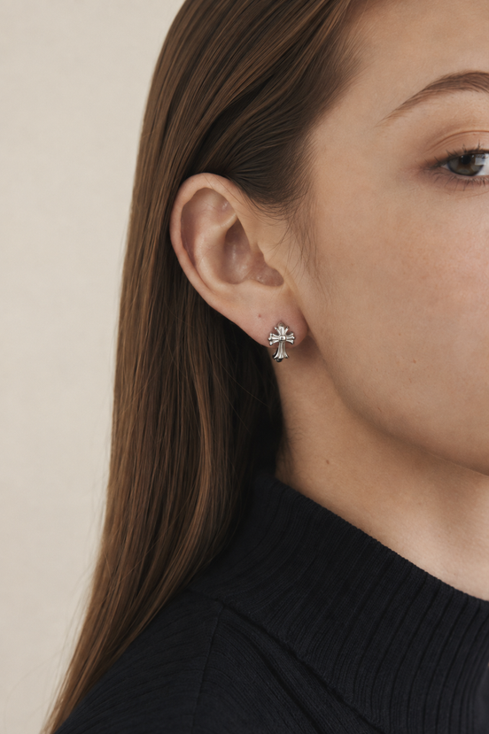 Chrome Bloom Pierce