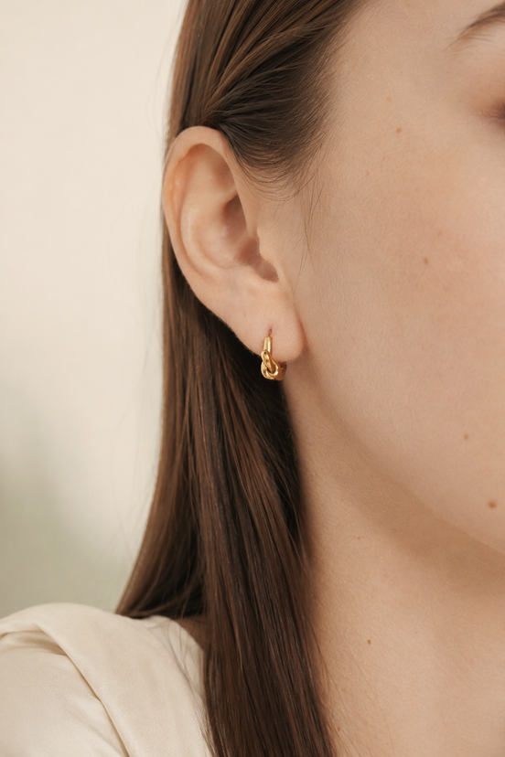 Knot Hoop Pierce