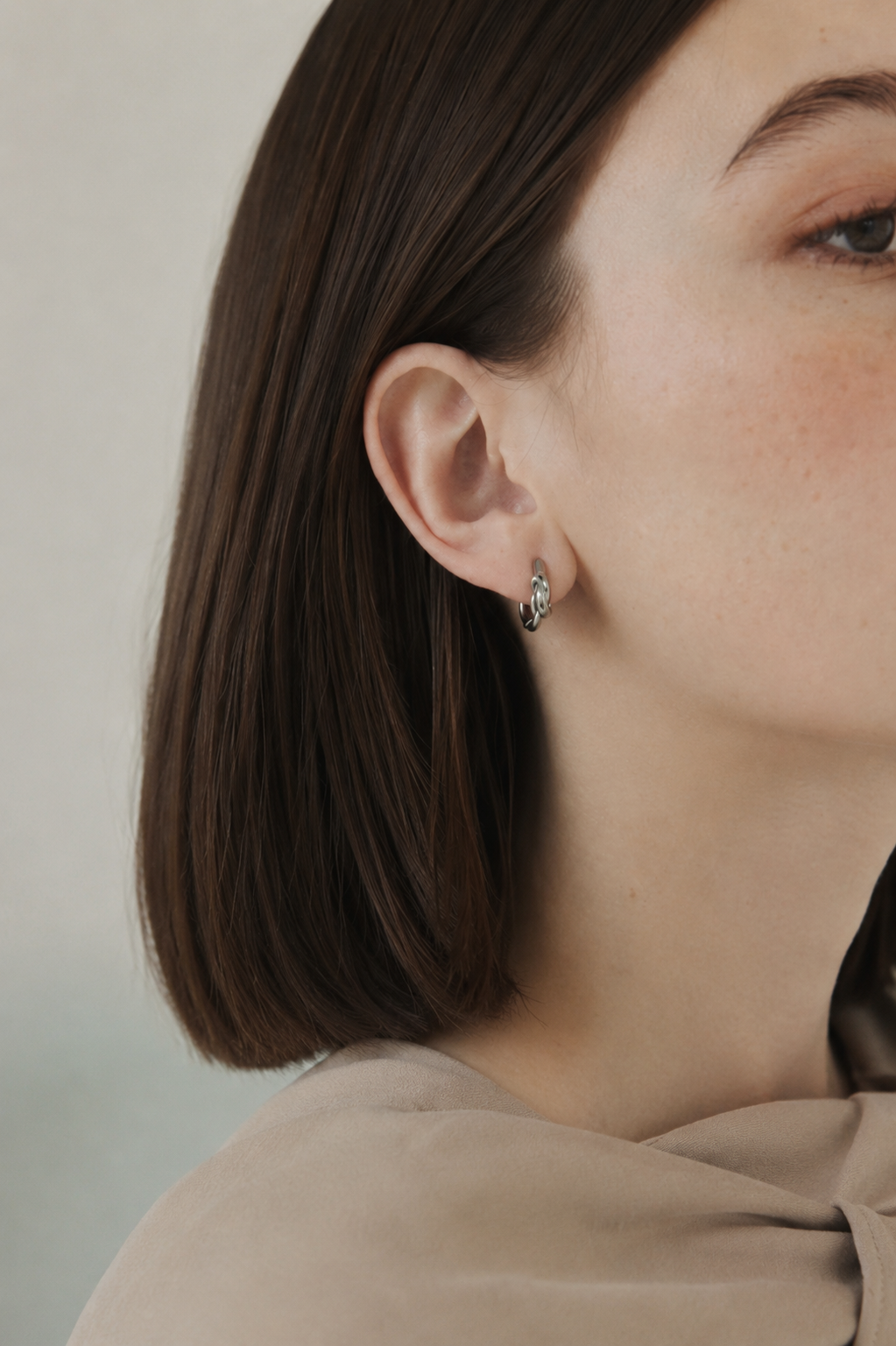 Knot Hoop Pierce