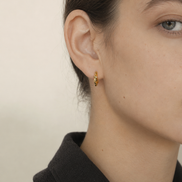Knot Hoop Pierce