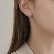 Tiny Spark Stud Pierce