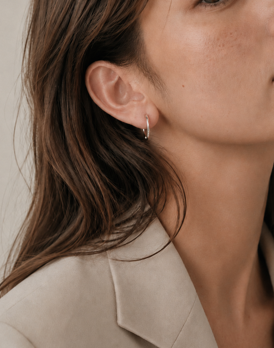 Petit Classic Loop Pierce