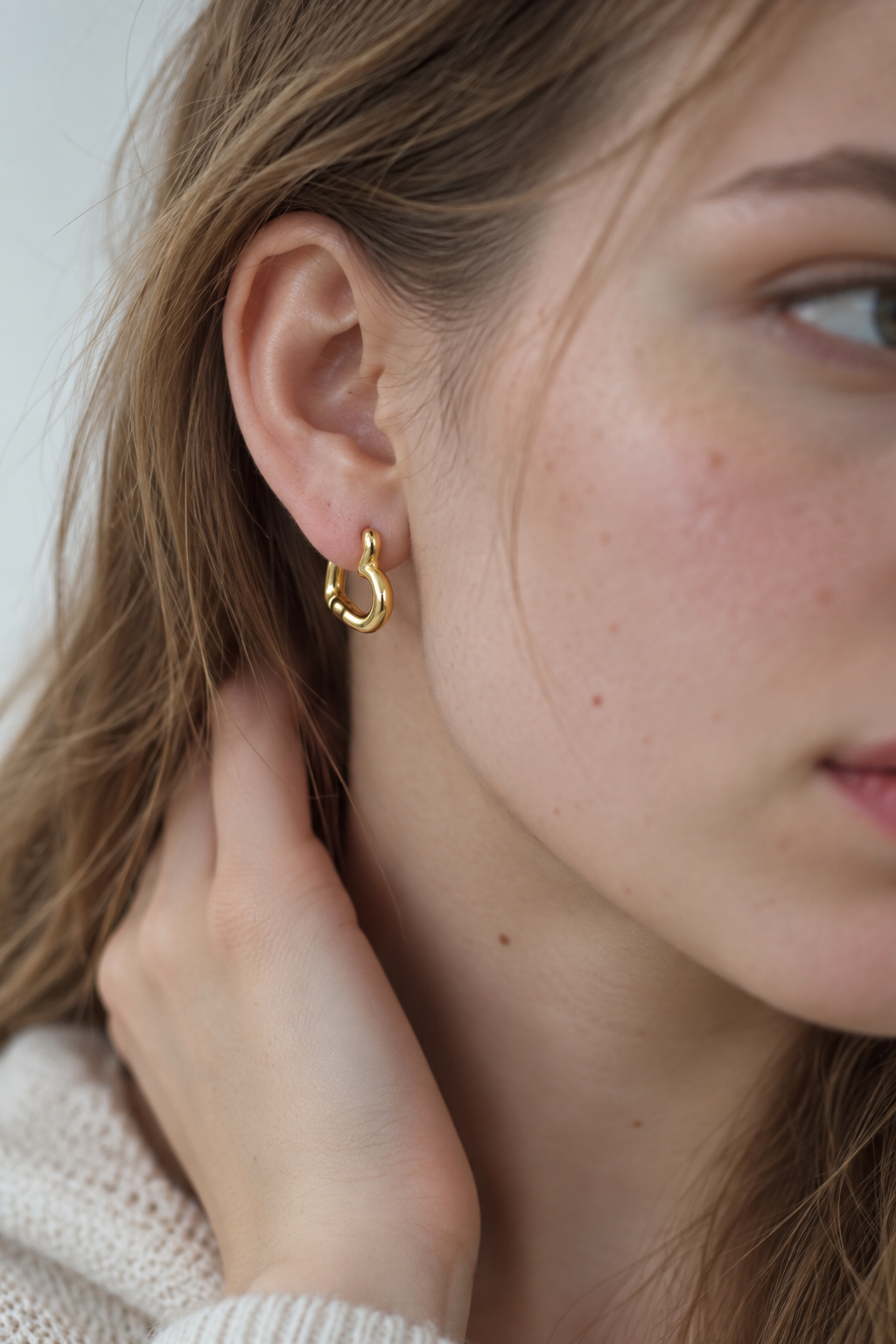 Modern Heart Hoop Pierce