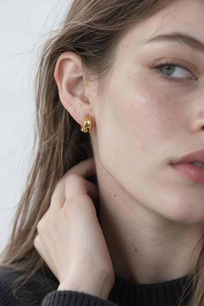 Honey Puff Clip Earring