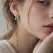 Honey Puff Clip Earring