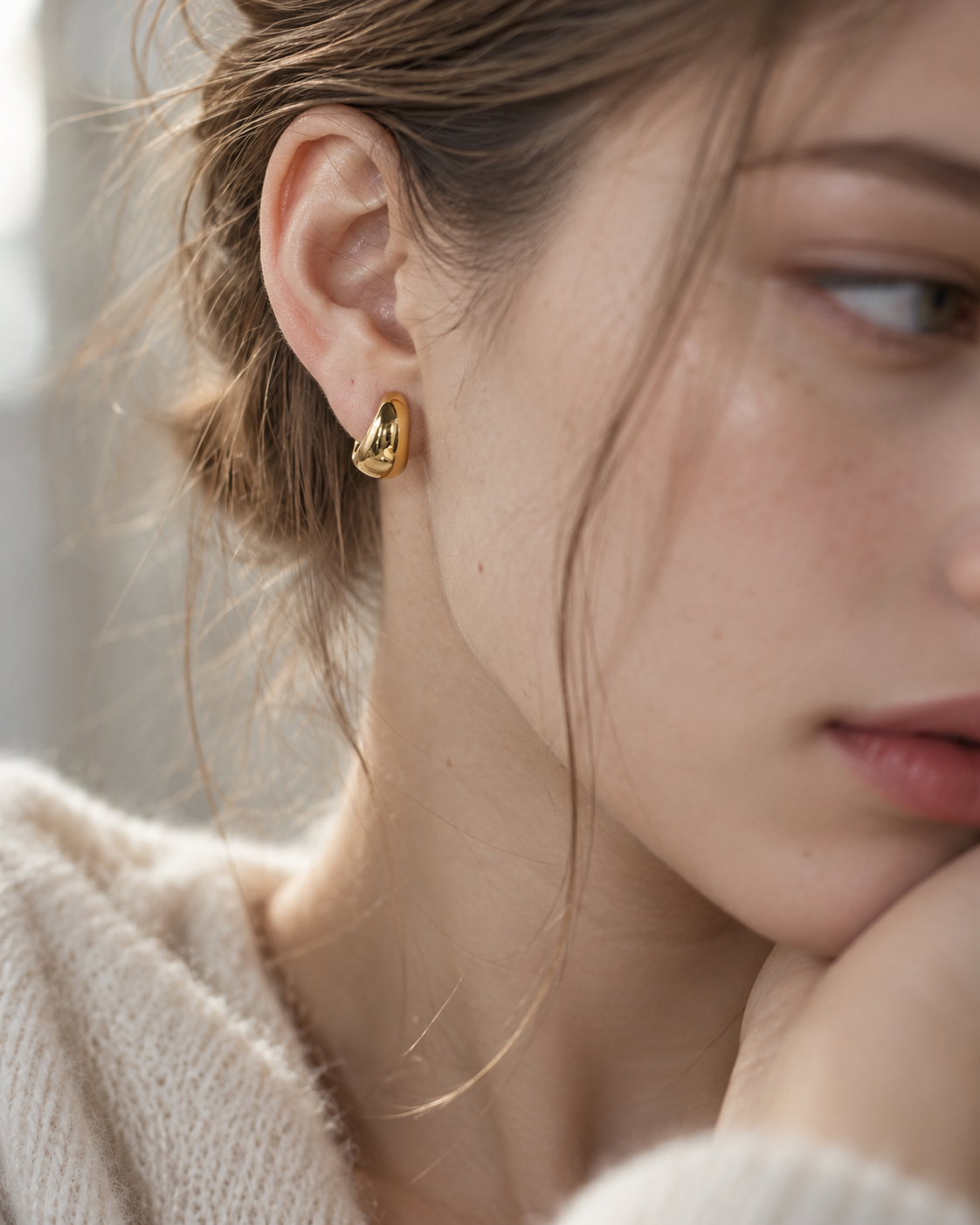Honey Puff Clip Earring