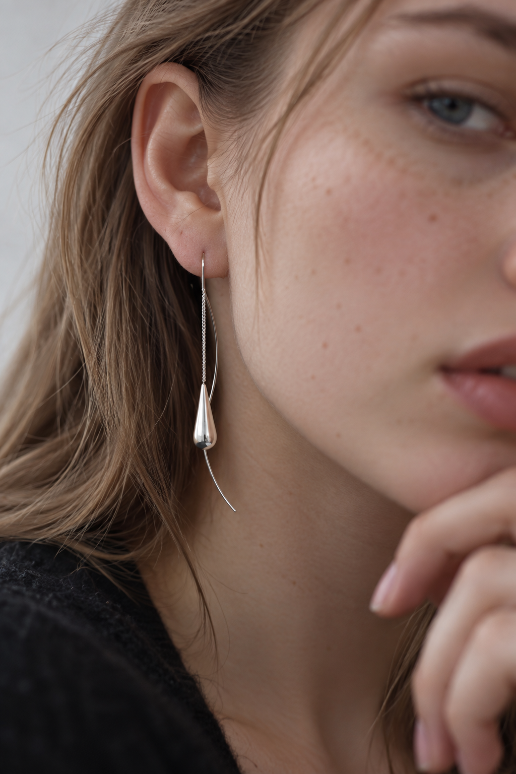 Linear Drip Charm Pierce