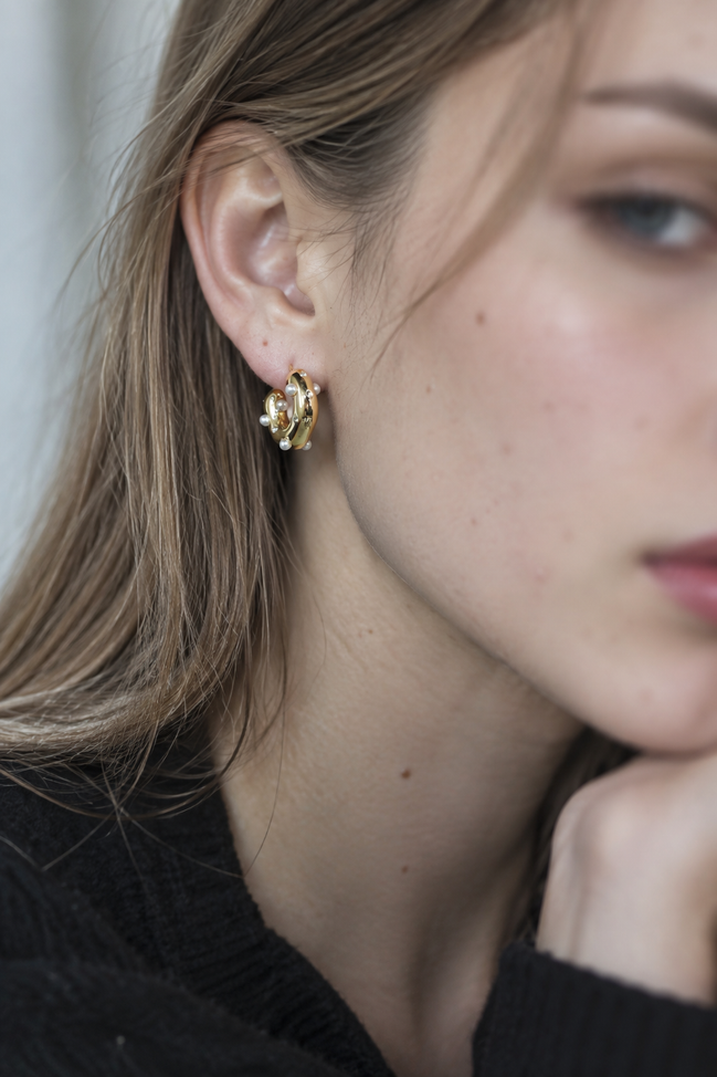 Honey Pearl Pierce