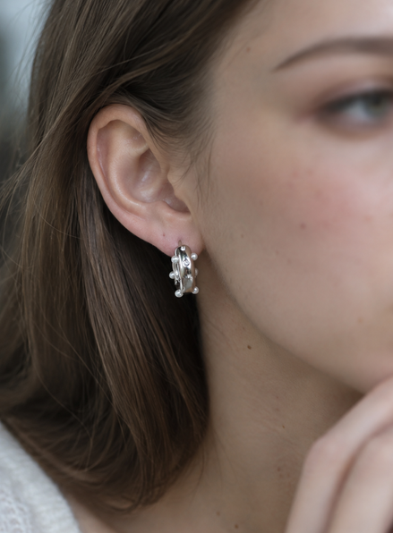 Honey Pearl Pierce