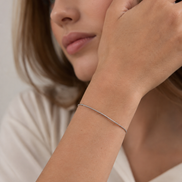 Delicate Dot Chain Bracelet