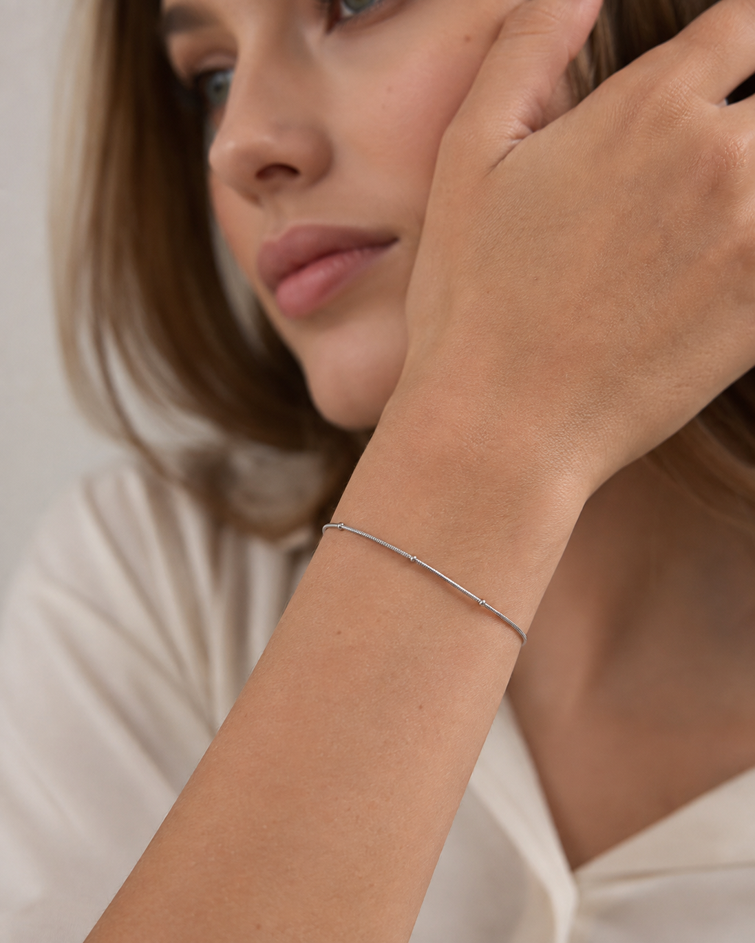 Delicate Dot Chain Bracelet