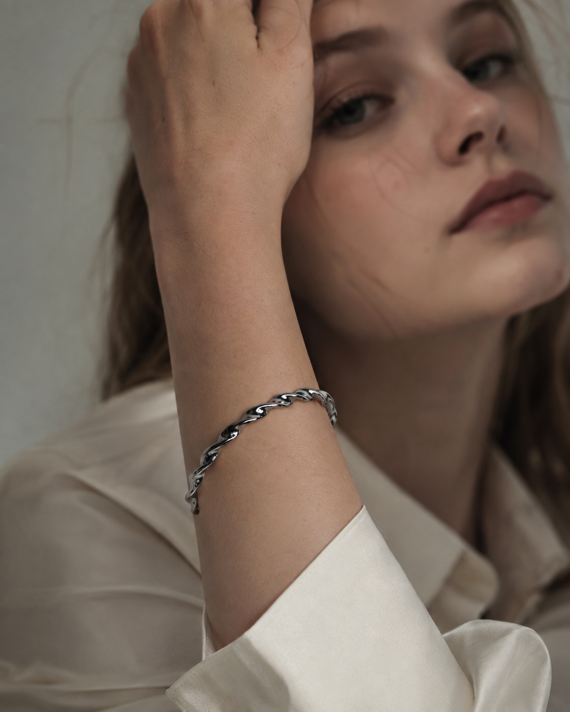 Twist Pulse Bangle