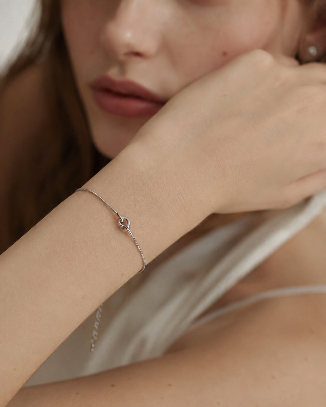 Knot Symbol Bracelet