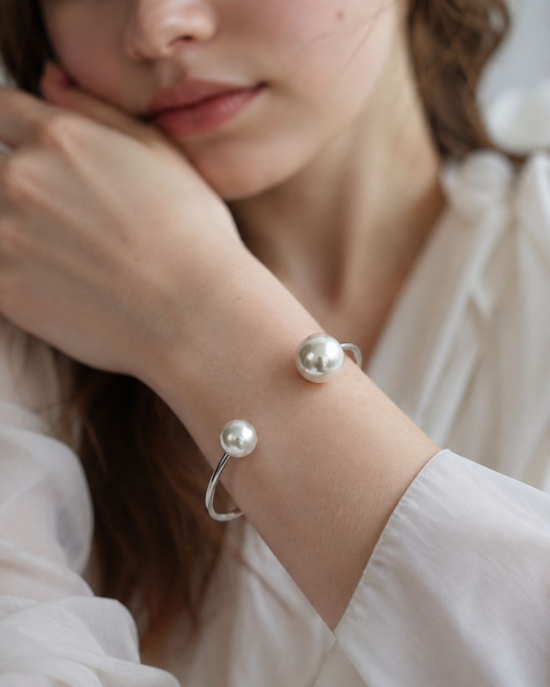 Pearl Orbit Bangle