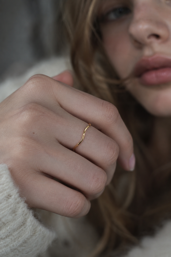 Mellow Wave Ring / Pinky ring