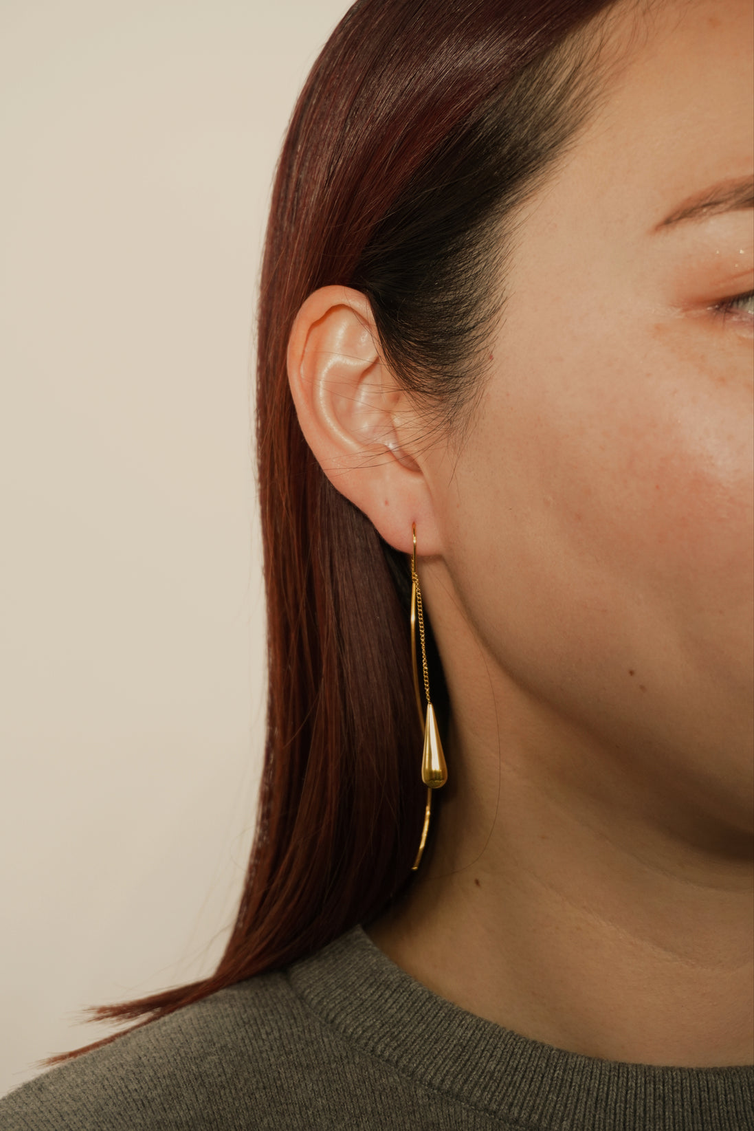Linear Drip Charm Pierce