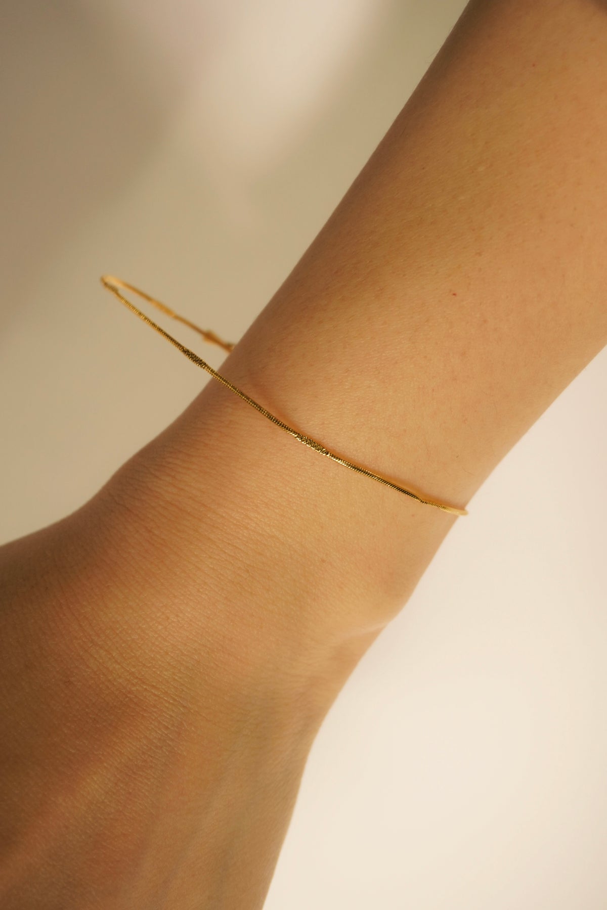 Petite Magic Line Bracelet