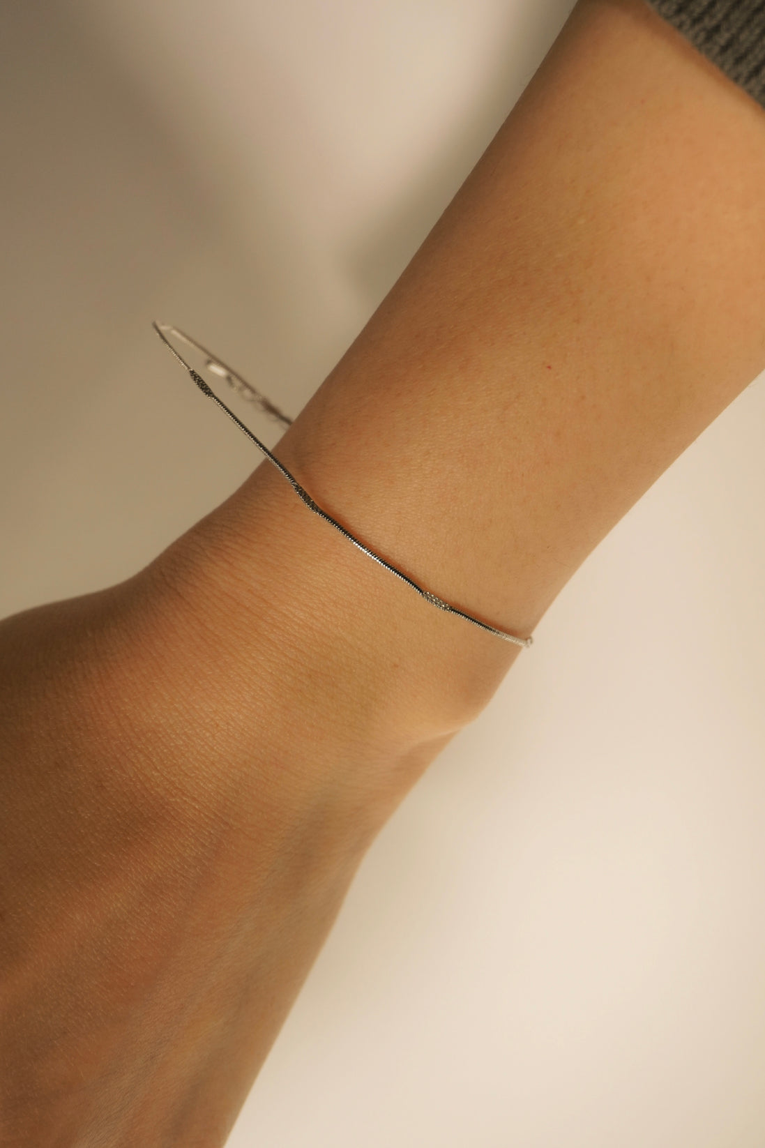 Petite Magic Line Bracelet