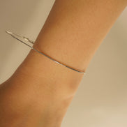 Petite Magic Line Bracelet