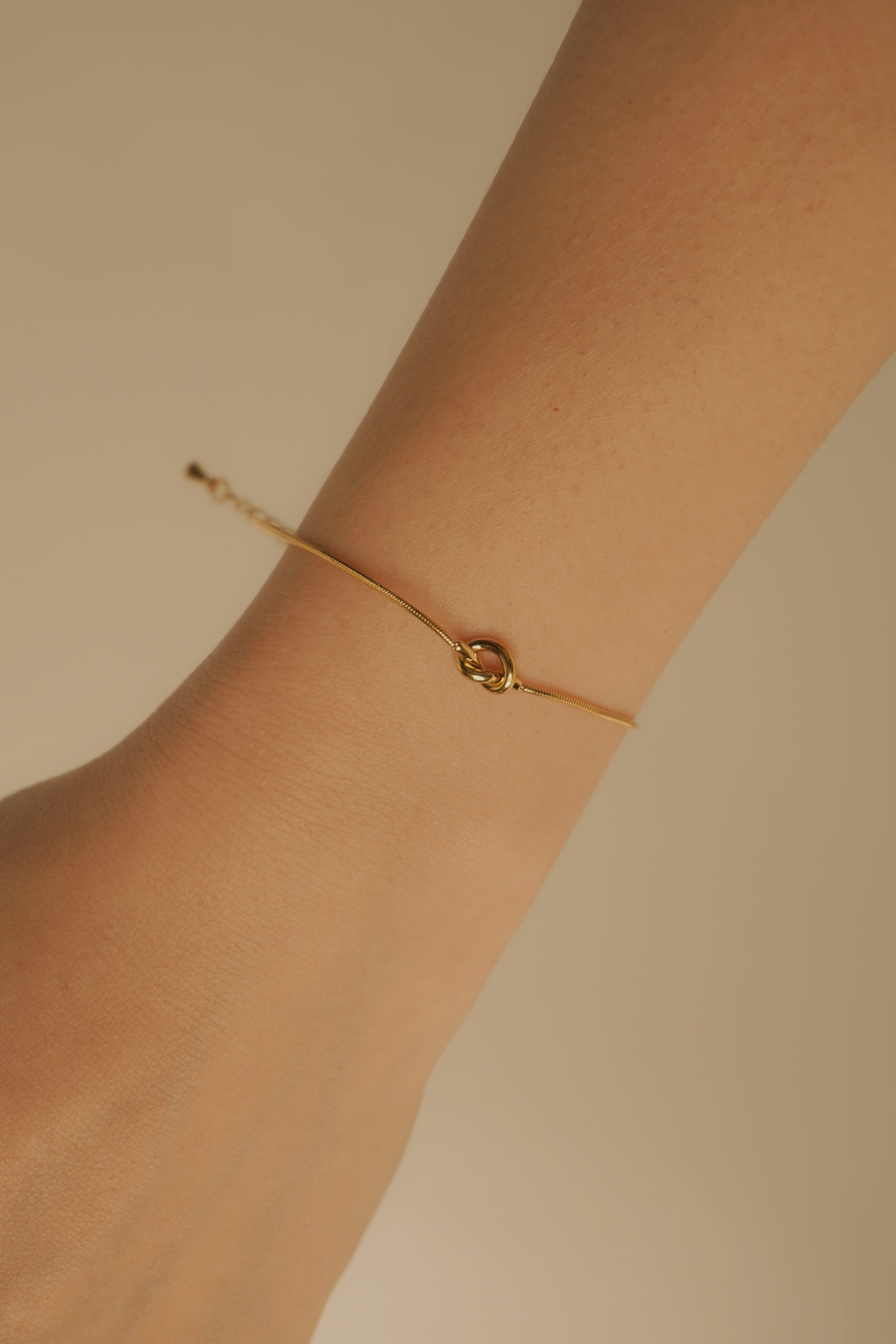 Knot Symbol Bracelet