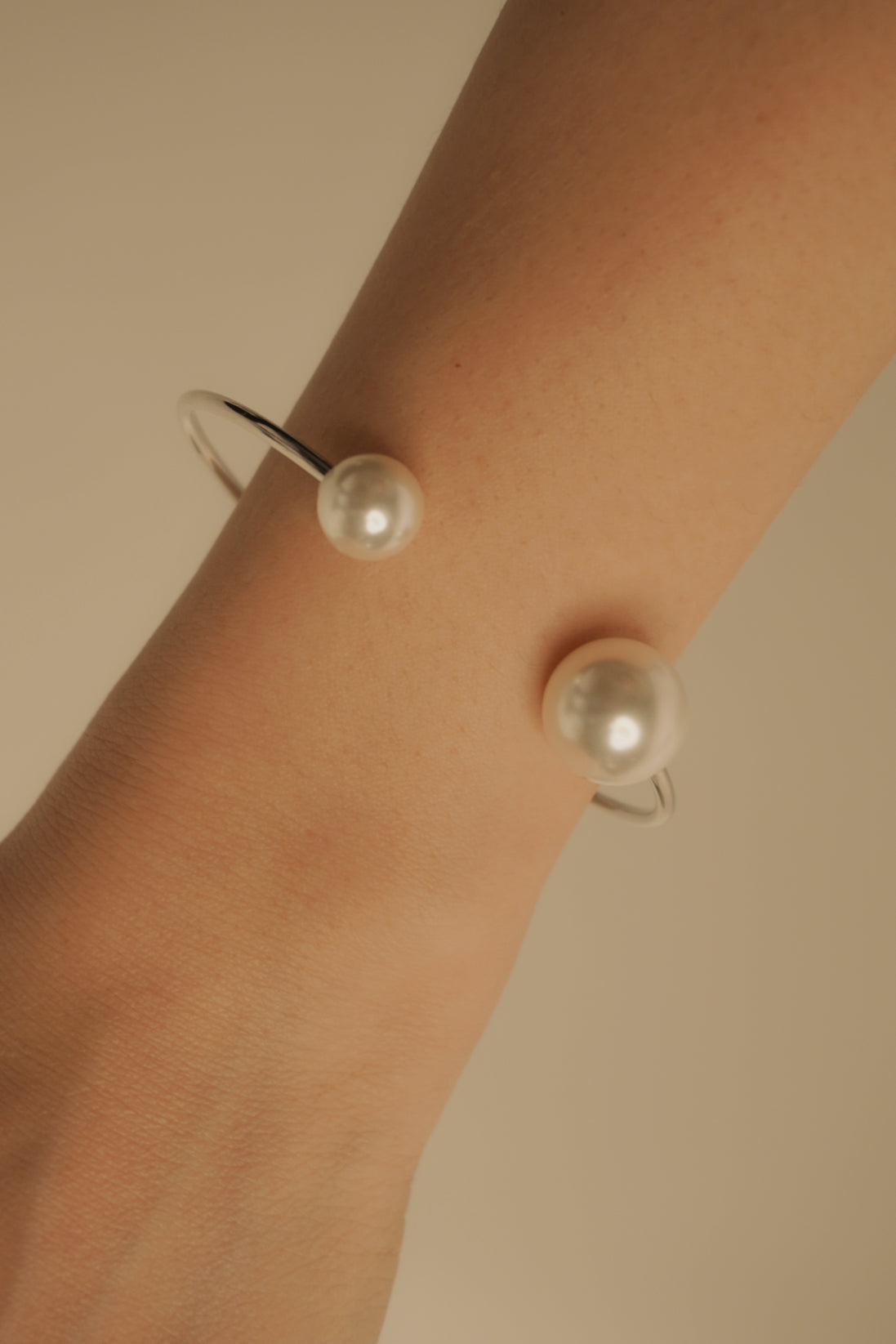 Pearl Orbit Bangle