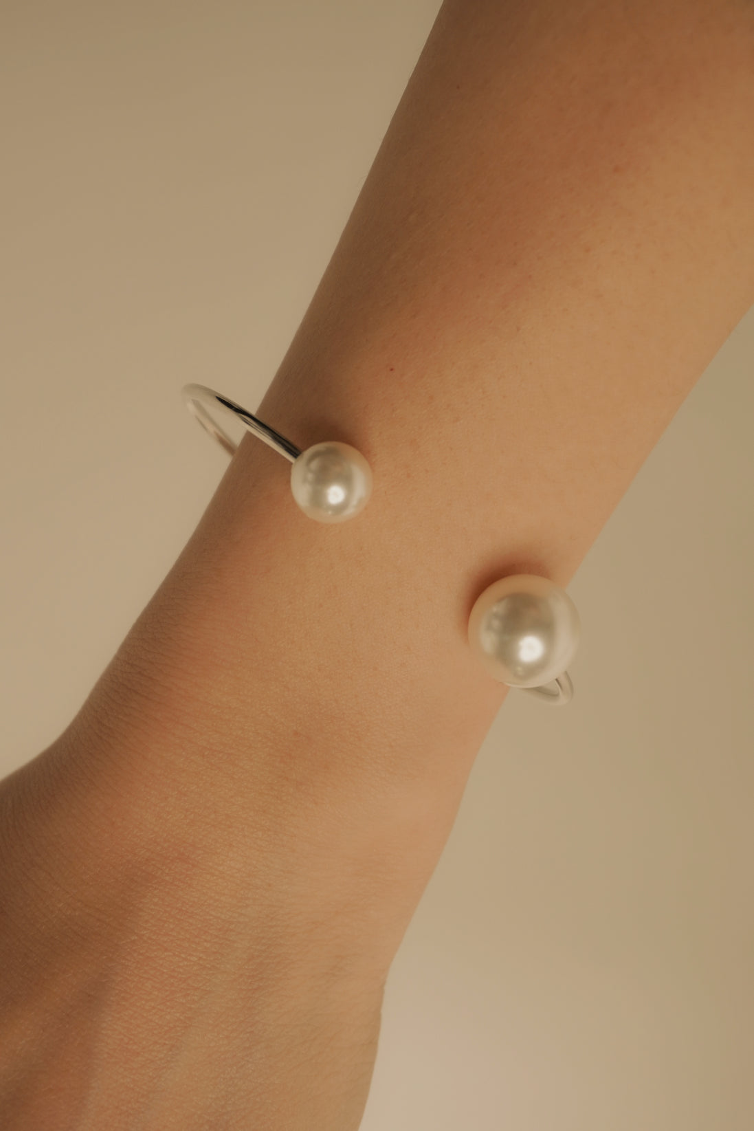 Pearl Orbit Bangle