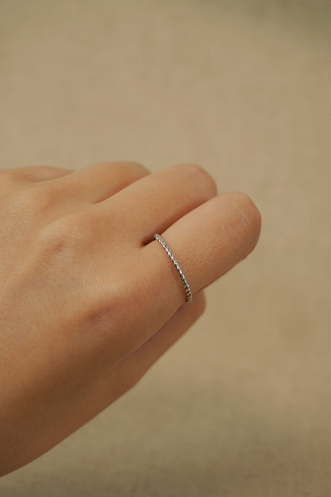 Fil Roug Twist Ring
