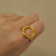 Loop Muse Ring